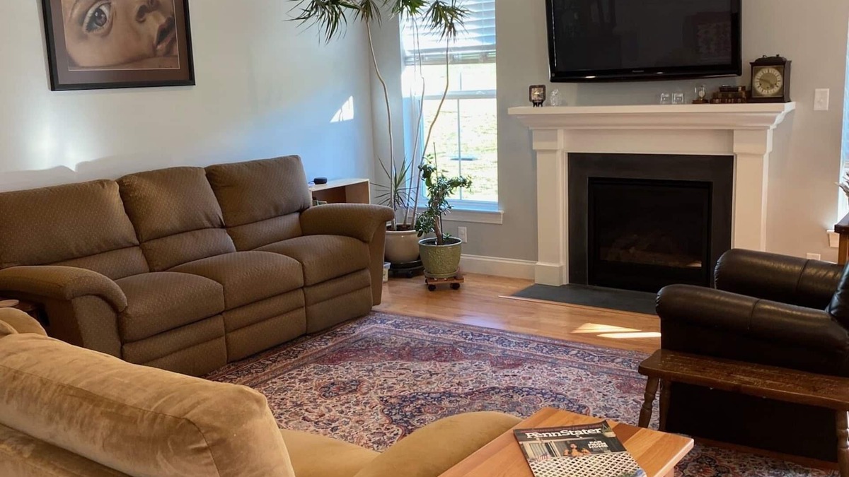 Boalsburg House | Claire's Place: sleeps 8, 3 bedrooms, 2 full baths