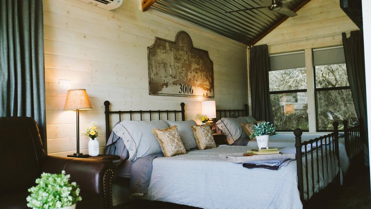Dripping Springs Villa | Claire Villa @ D6 Retreat: Hike/Swim/Relax