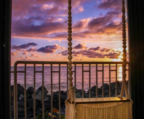 Stella House | Claje Sunset! Beachfront condo at Victoria del Mar 1E