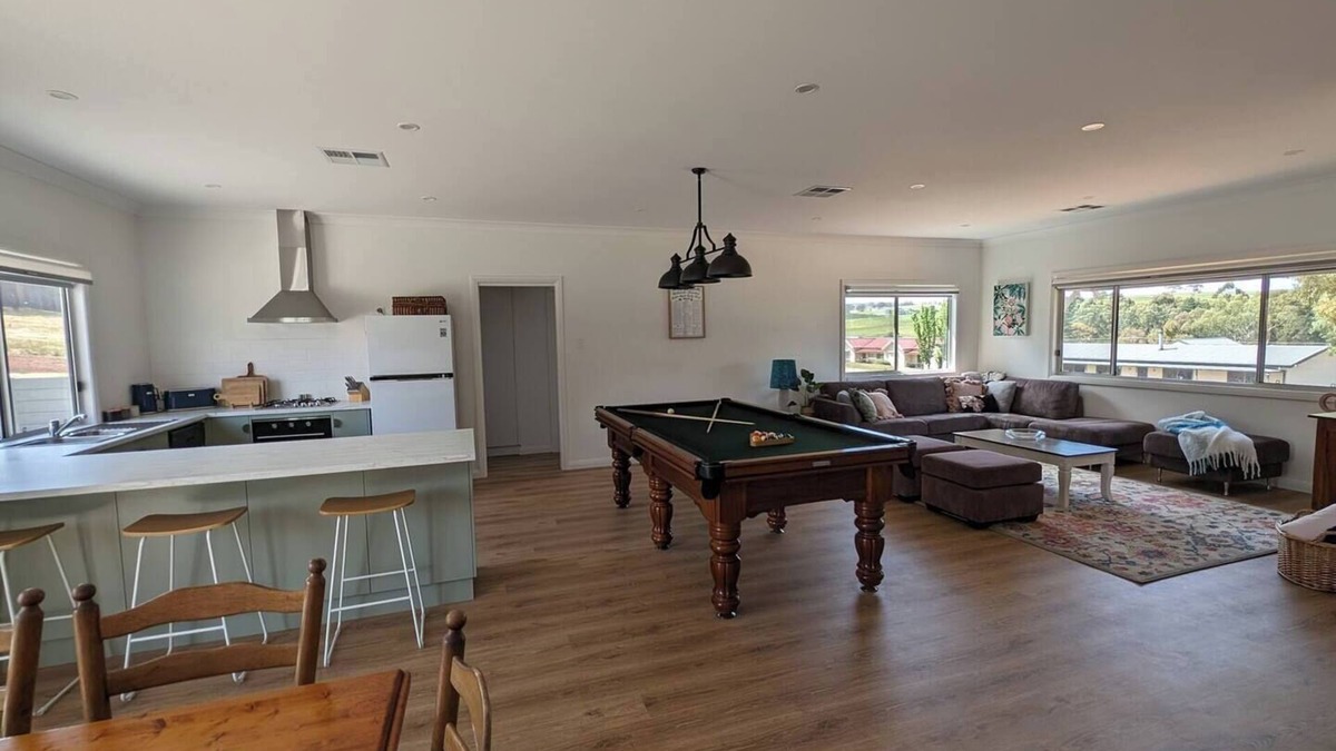 Upper Wakefield House | Clare Valley Escape, New home with pool table and 4 bedrooms on the Riesling Trail