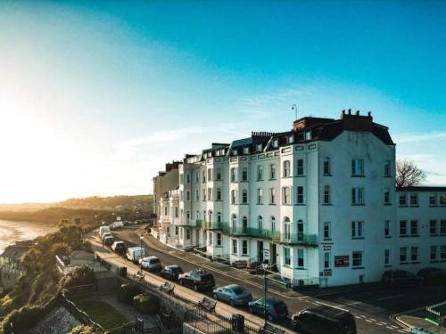 Tenby Hotel | Clarence House Hotel