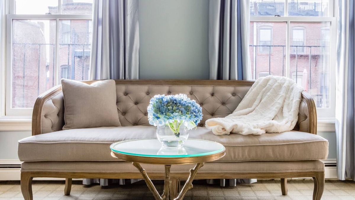Columbus House | Clarendon Square