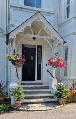 Dormansland Bed & Breakfast | Claridge House