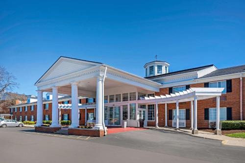 Lexington Hotel | Clarion Hotel Conference Center - North
