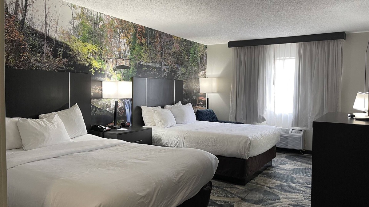 Fairborn Hotel | Clarion Inn Fairborn - Dayton near Wright Patterson