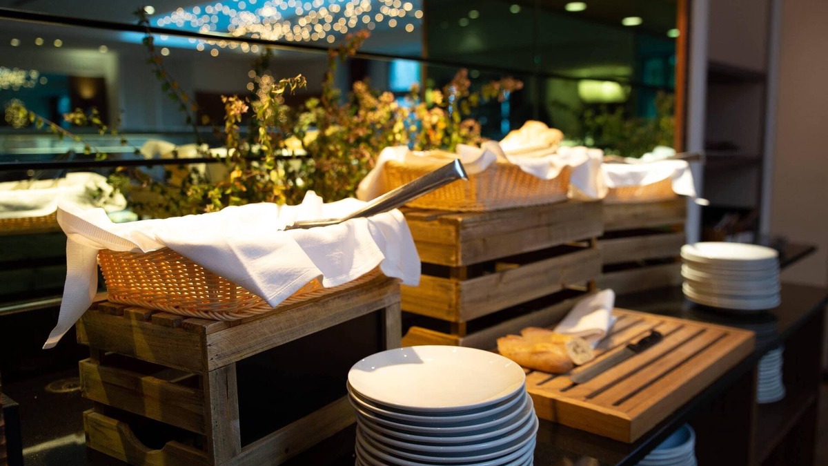 Roissy-en-France Hotel | Clarion Paris CDG Airport