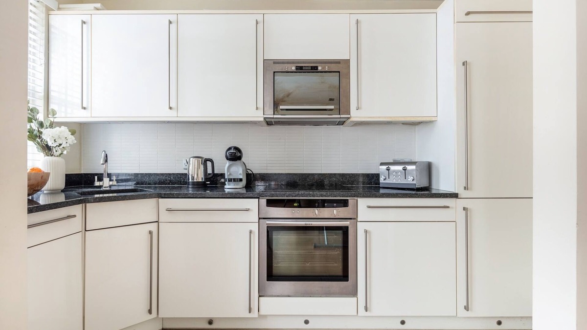 Campden Apartment | Classic 1BR - Notting Hill Gem