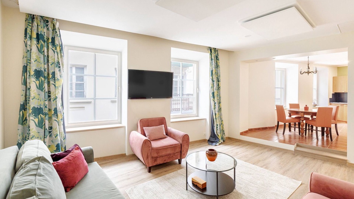 Old Town Apartment | Classic Apartment in Prestigious Stikliu Street