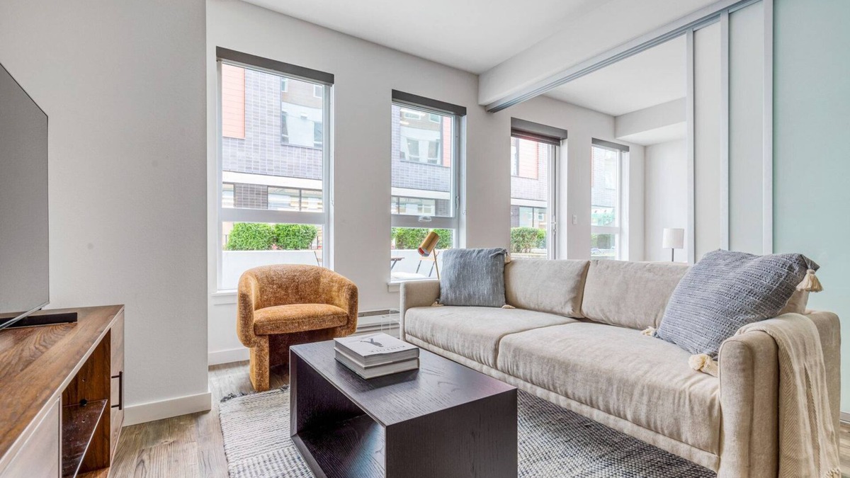 West Woodland Apartment | Classic Ballard 1BR w/BBQ, Lounge & W/D, onsite retail, by Blueground