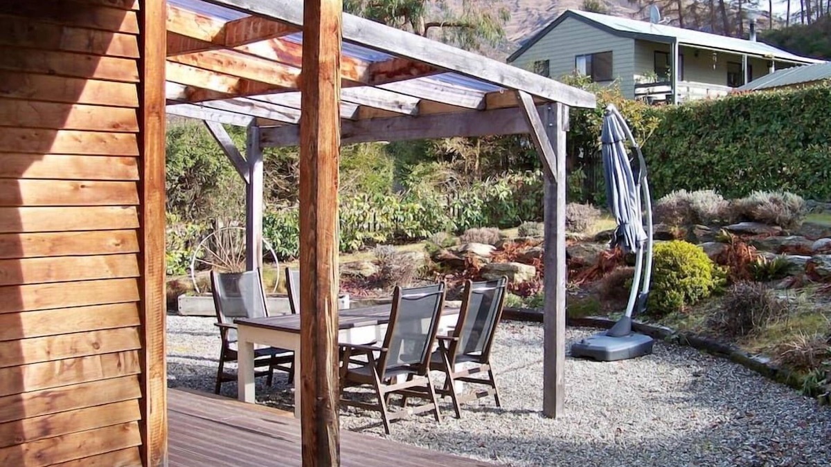 Wanaka House | Classic Bills Way Charm