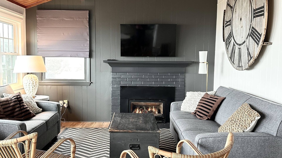 Indian Neck Heights Cottage | Classic Cape Cod beach cottage