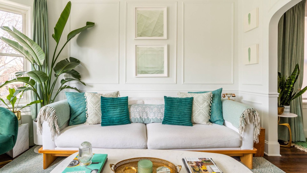 Andersonville House | Classic Chicago 2 Flat transformed into a Parisian plant lovers paradise