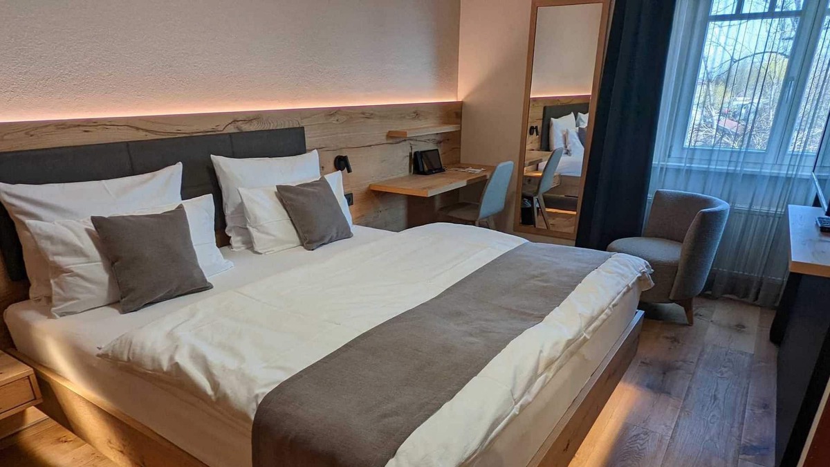Markdorf Ski Chalet | Classic double room - Wirthshof 4* hotel | Chalets by Lake Constance