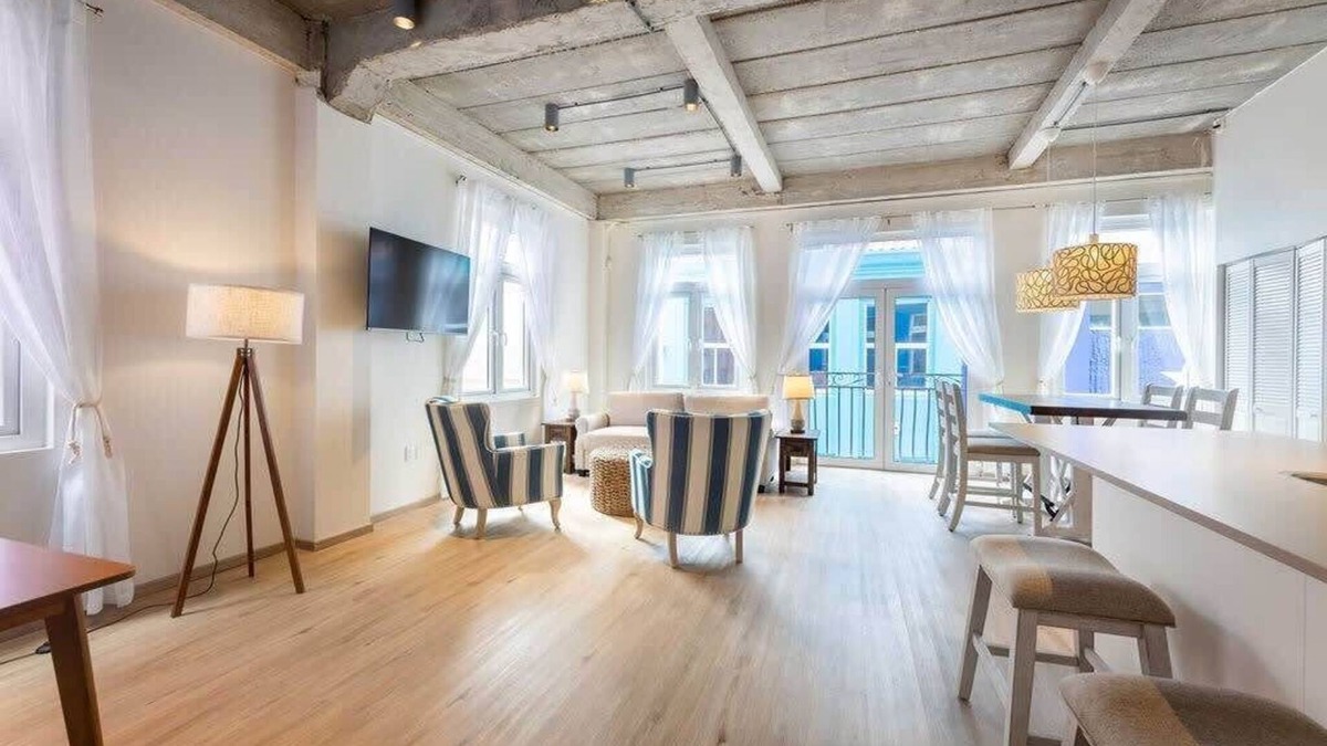 Pietermaai District Apartment | Classic Elegance: 2BR Townhome in City Centre