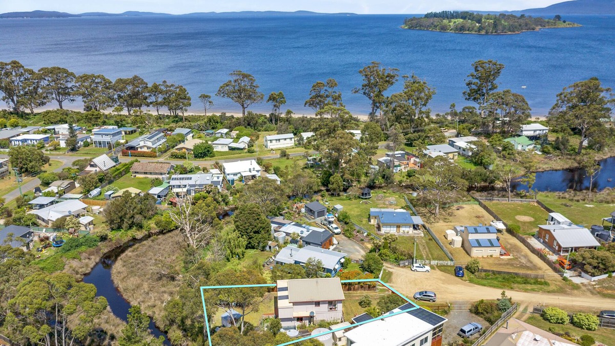 Huon Valley House | Classic family beach house, Verona Sands!