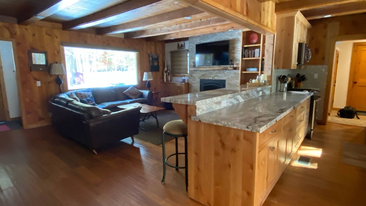 Chamberlands Cabin | Classic Family Tahoe Cabin - West Shore Bliss!