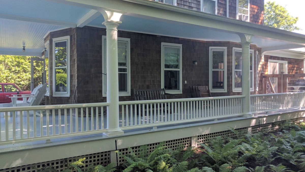 Amagansett Lanes House | Classic Hamptons Home in the Amagansett Lanes - Walk to Beach and Town