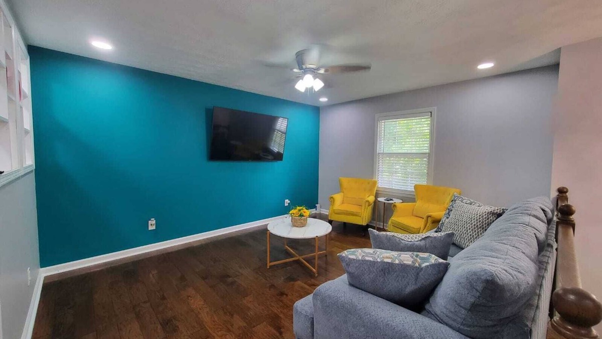 Conyers House | Classic HomeAway From Home