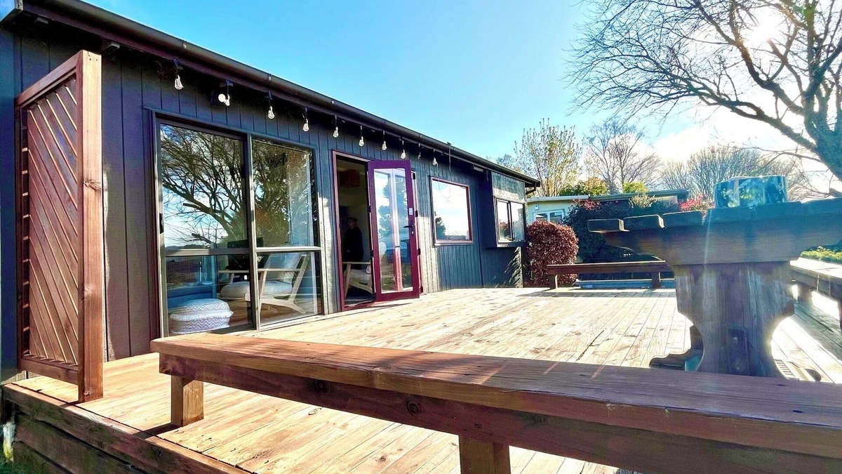 Mangakino House | Classic Kiwi Bach - unplug from the world and relax.