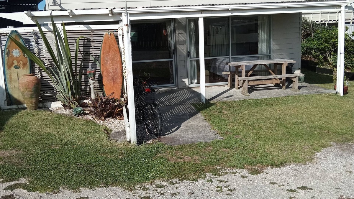 Karkari Peninsula Cottage | Classic Kiwi Bach.