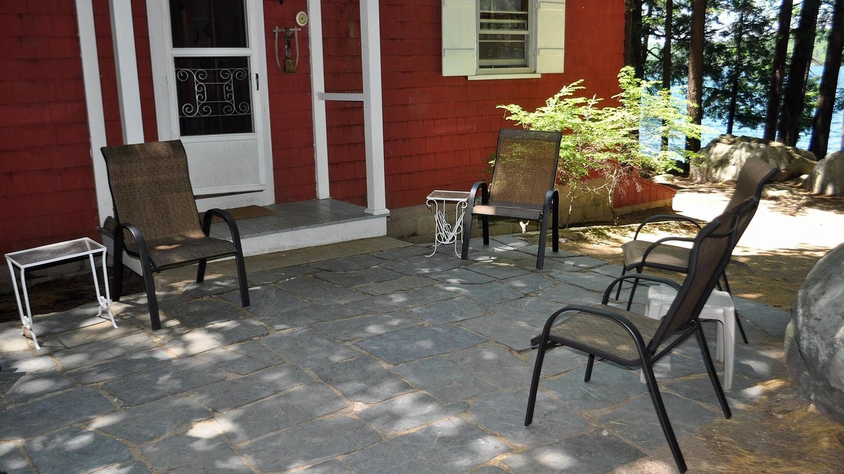 Wolfeboro House | Classic Lake Winnipesaukee Home with modern amenities. Sleeps 15