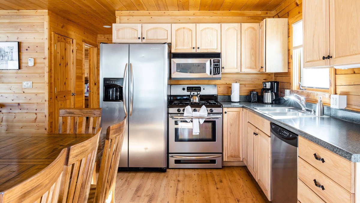 Pitkin County Cabin | Classic Mountain Log Cabin at Dreamy Art & Nature Retreat Center