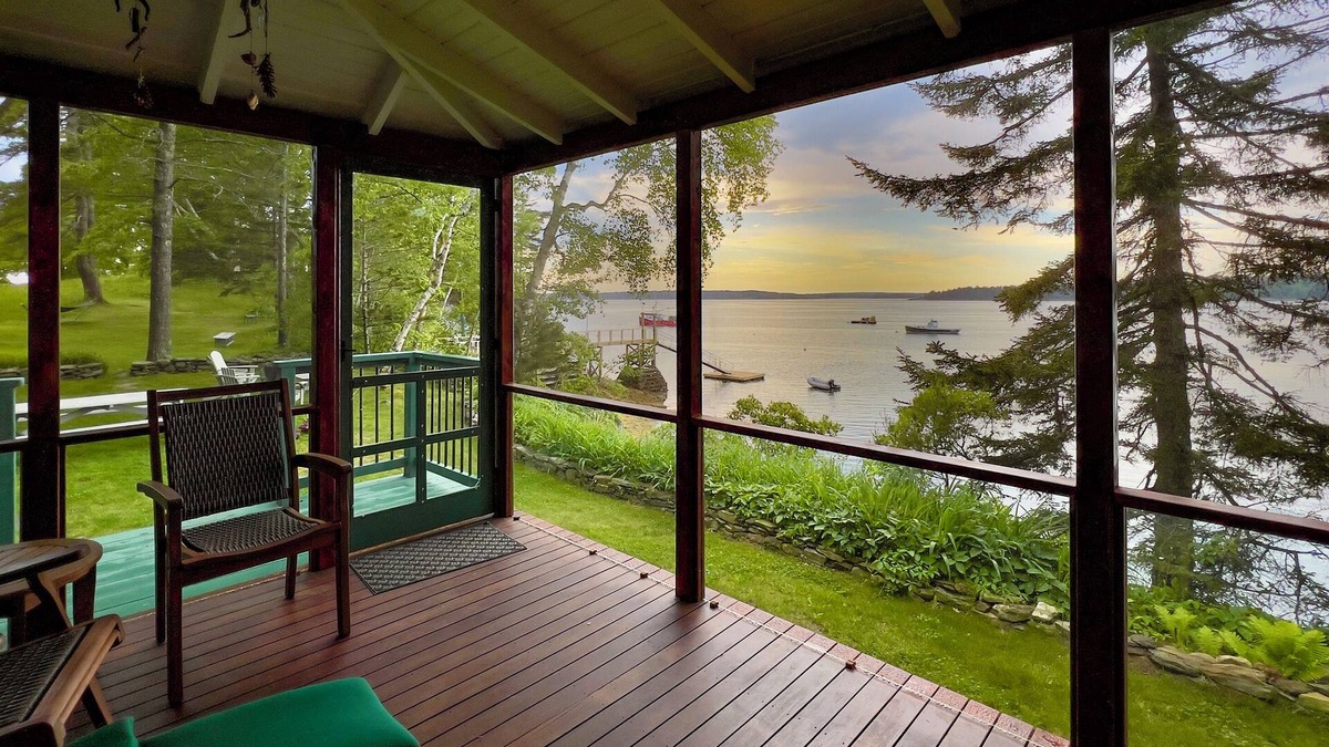 Harpswell Center Cottage | Classic oceanfront cottage and cabin on stunning 8 acres with sunset water views