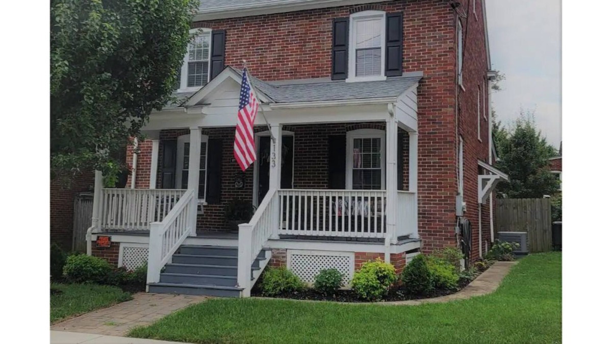 Winchester House | Classic Updated 3 BR brick home w/ bright sunroom