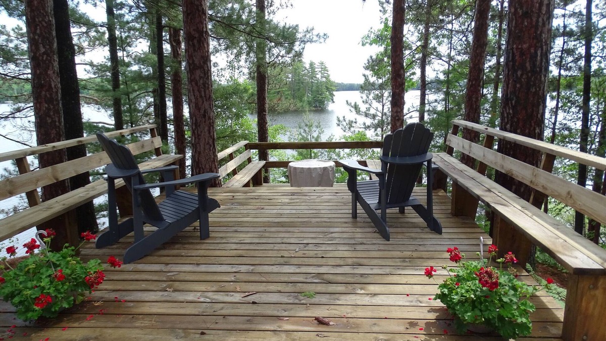 Manitowish Waters Cottage | Classic Wisconsin up-north cottage on the premier Manitowish Chain of Lakes.