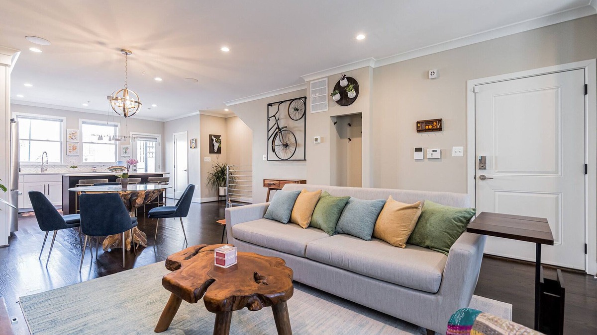 Trinidad Apartment | Classy 2BR Parking Tesla Charger