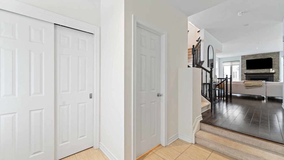 Ottawa Division House | Classy and Inviting 4BD | 15 MINS 2DT