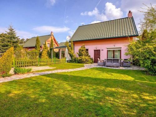 Lukecin House | Claudia Comfortable holiday residence