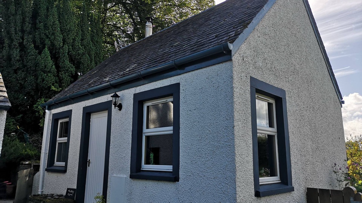 Kippen Cottage | Claymires Bothy Cottage Nr Loch Lomond & Stirling