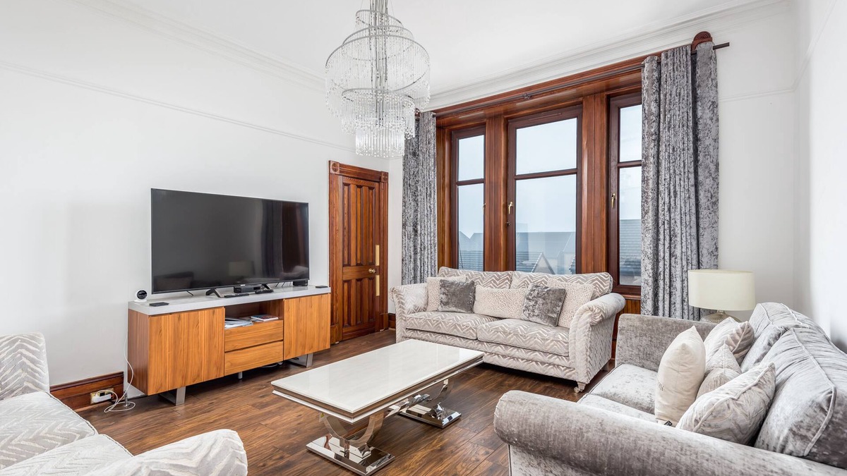 Broughty Ferry Apartment | Claymore Apartment, Brook Street, central Broughty Ferry, Dundee
