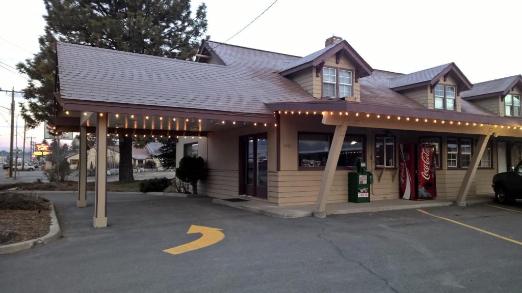 Cle Elum Hotel | Cle Elum Travelers Inn
