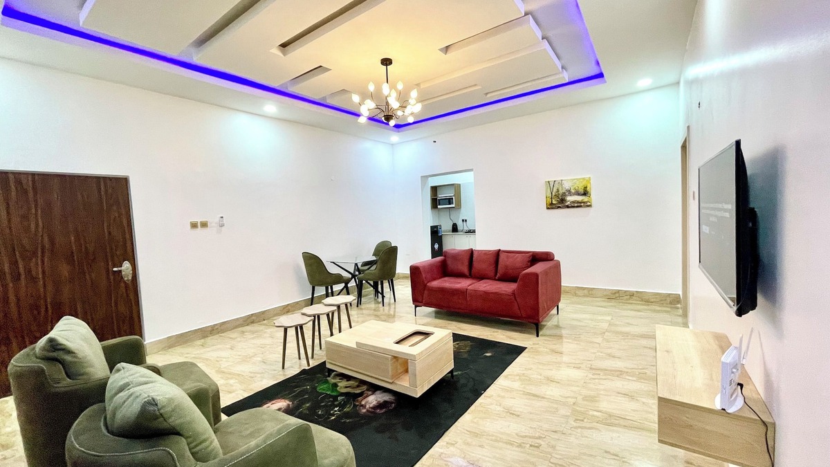 Utako Apartment | CLEAN 1BEDROOM FLAT at UTAKO ABUJA. 24hrs LIT with AC, WIFI & KITCHEN