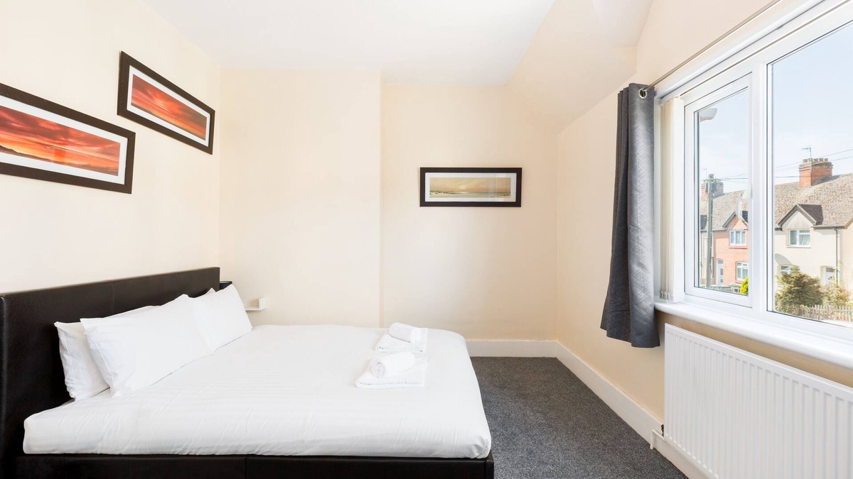 Frampton on Severn House | Clean 3-Bed Home in Stratford
