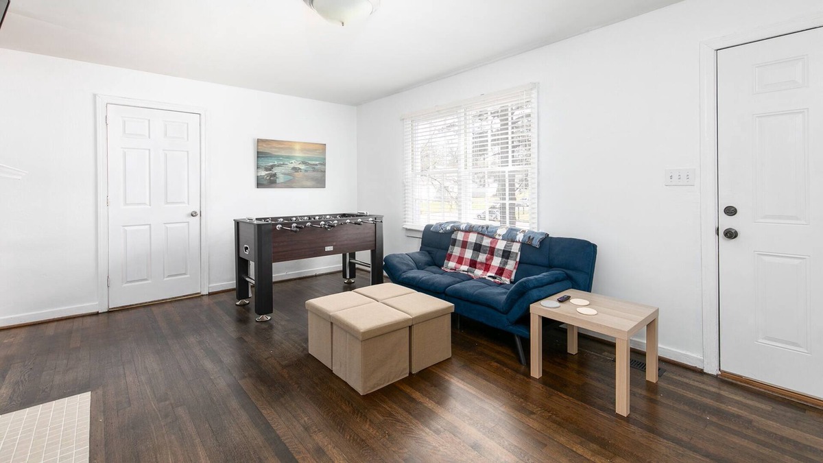 Fairfield House | Clean 3 Bedroom Near I-20 Quiet Neighborhood