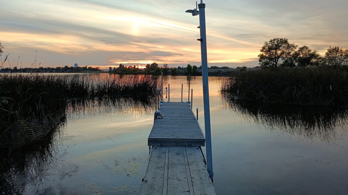 Grant County House | Clean & affordable. Waterfront! One acre fully fenced. Use our dock!