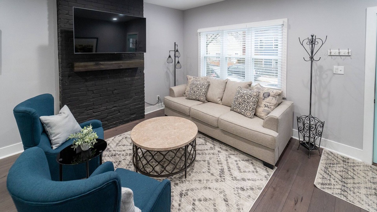 Pittsburgh House | Clean and comfortable 3BR home in the South Side neighborhood