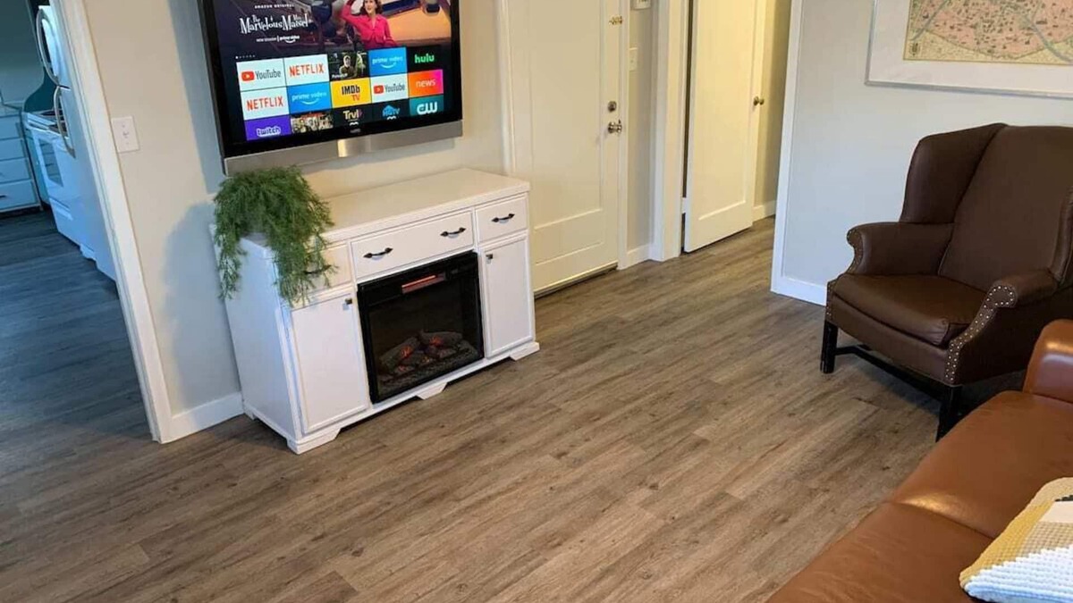 Logan Apartment | Clean and cozy cottage apartment in the heart of Logan