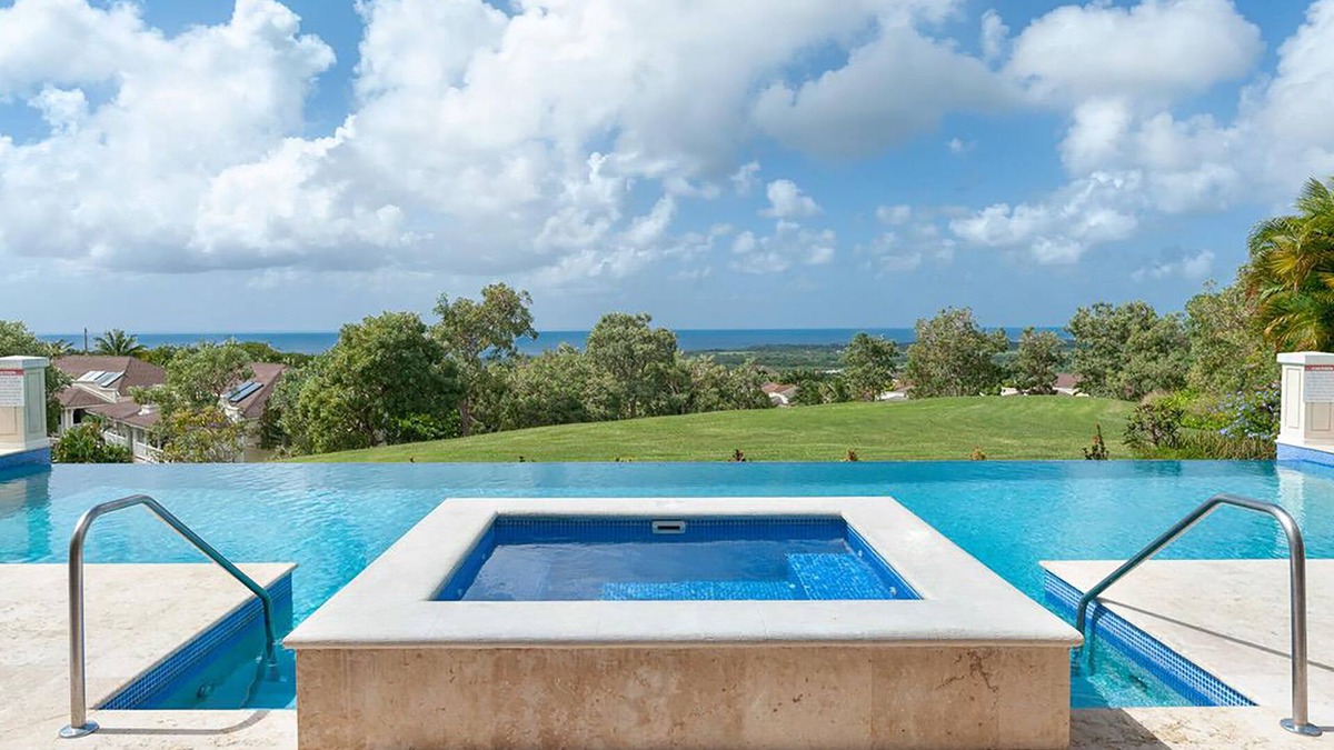 Vuemont House | Clean and modern 2 bedroom 2 Bathroom apartment located at Vuemont, St Peter