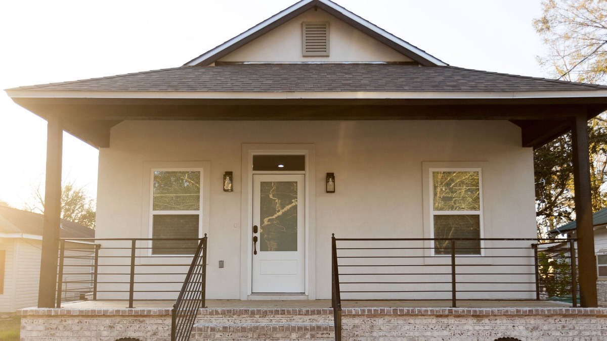 Picayune House | Clean and Modern Downtown New Construction