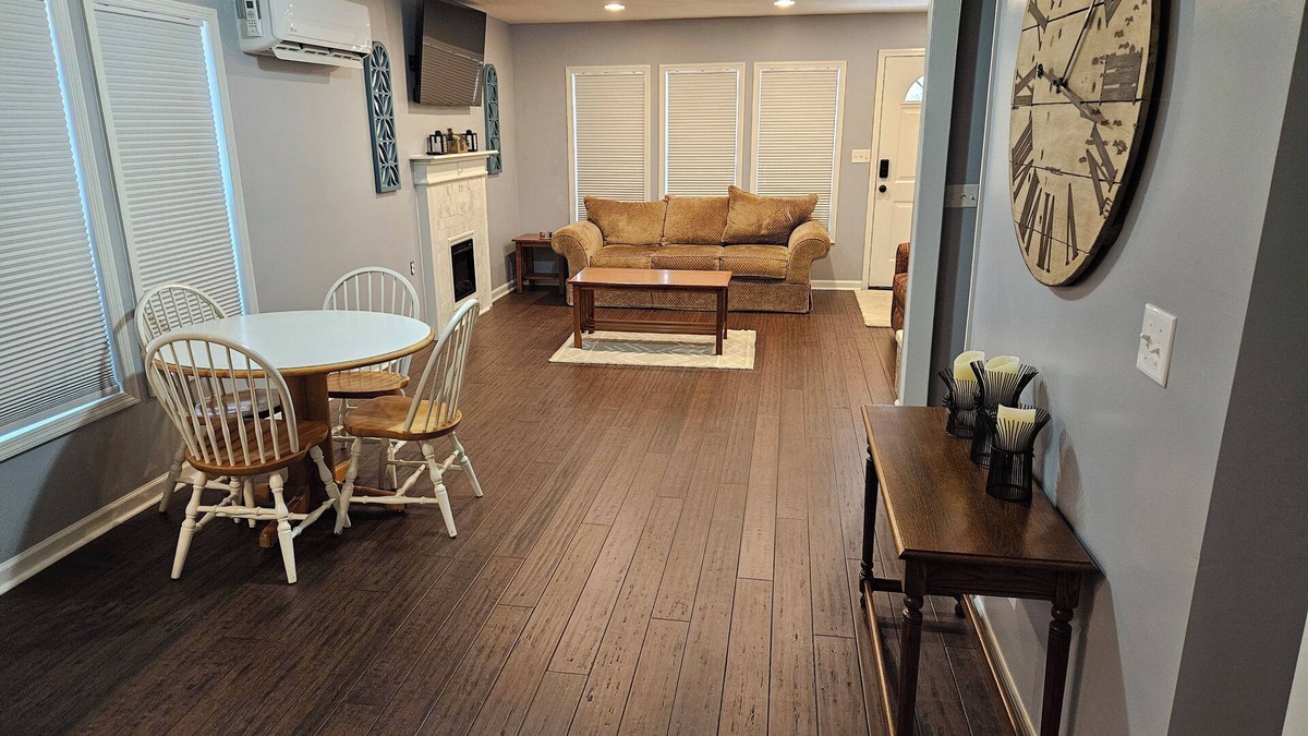 Arab House | Clean and relaxing house for your vacation or business needs.