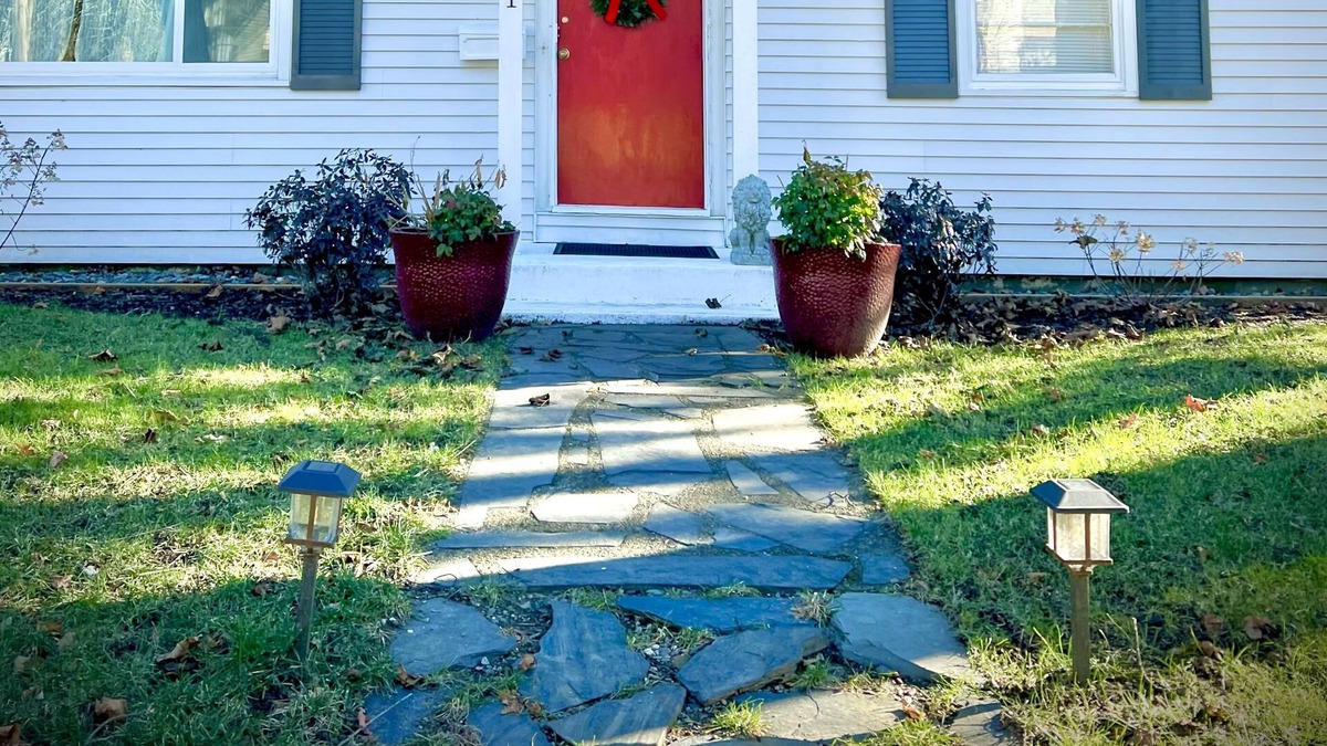 Brattleboro House | Clean & Convenient - Pets stay free!