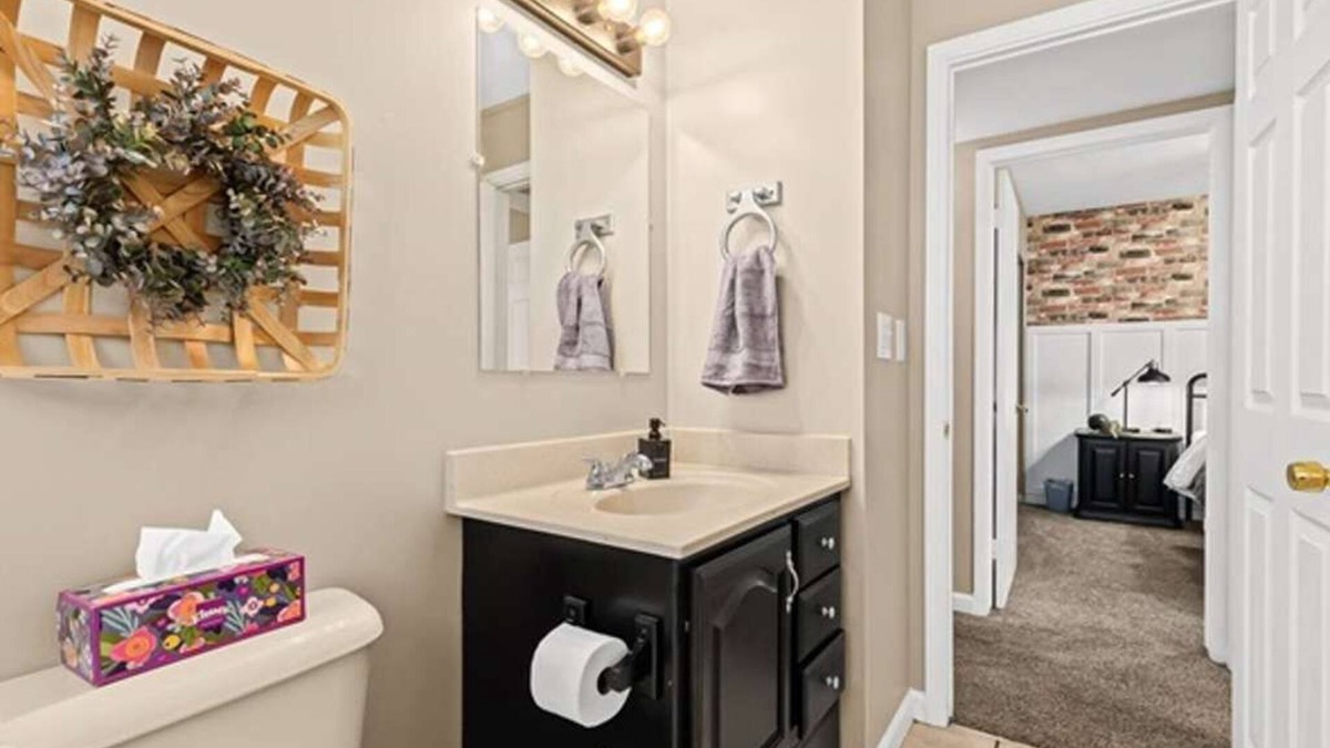 Hazel Park House | Clean & Cozy 3BR Home| Friendly City of Hazel Par
