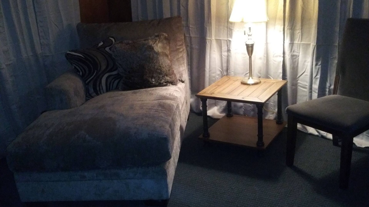 Chicago Heights Apartment | Clean Cozy Comfortable