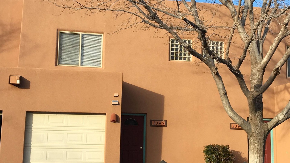 Moab South Valley Condo | Clean, Cozy, Convenient-On golf course; Ride out of garage to Trails/Petroglyphs