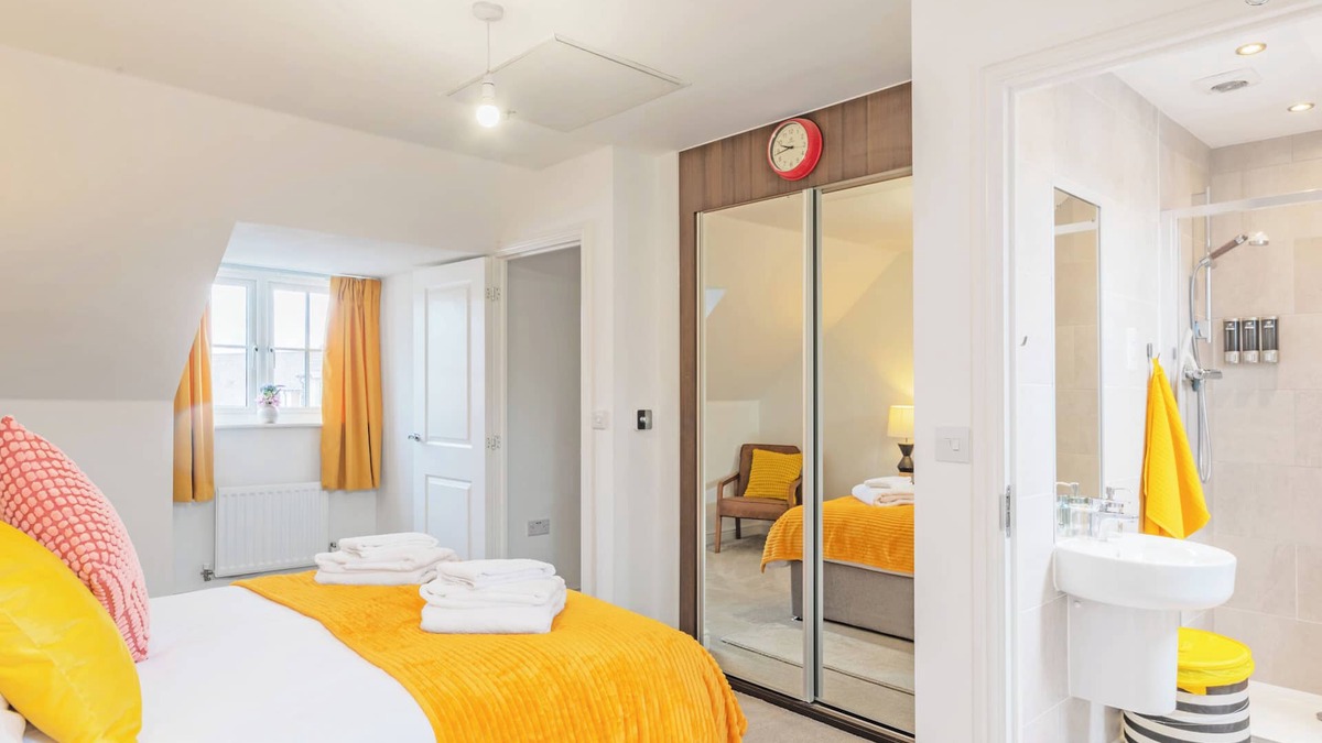 Aylesford House | Clean & Cozy | Work, Relax & Stay | Fully Equipped + Smart Lock + 2 Parking