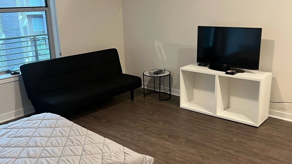 Old East Dallas Apartment | Clean Downtown Studio